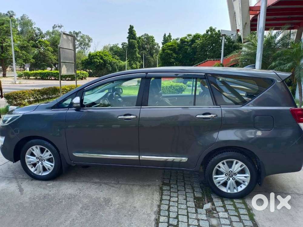 Toyota Innova Crysta 2.4 Zx Mt, 2018, Diesel