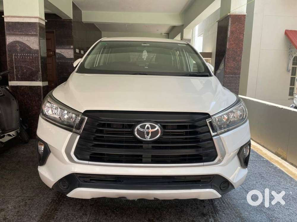 2022 Innova Cyrsta For Sale 59k Kms Run Only
