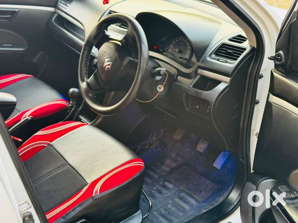 Maruti Suzuki Swift Lxi Optional-o, 2017, Petrol