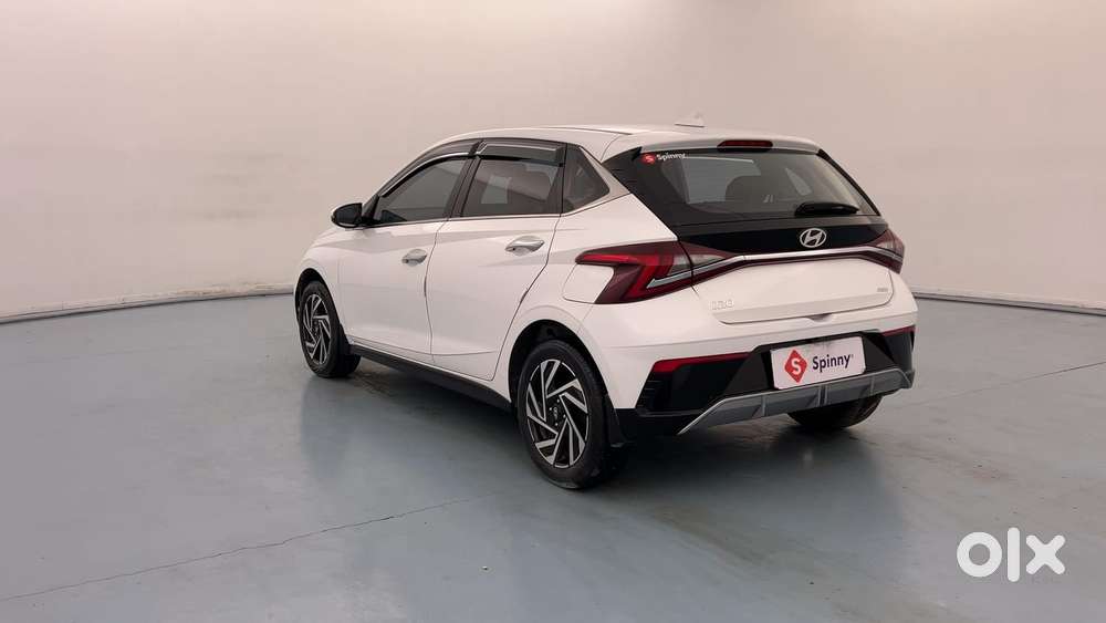 Hyundai New I20 1.2 Asta (o) Mt, 2023, Petrol