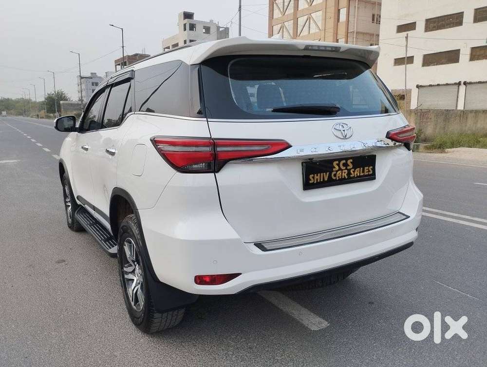 Toyota Fortuner 4x2 At 2.7 Petrol, 2025, Petrol