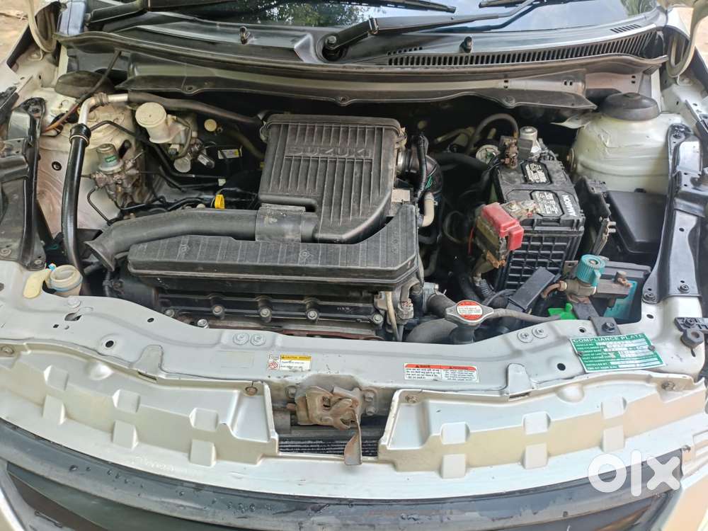 Maruti Suzuki Swift Dzire 1.2 Lxi Bsiv, 2016, Cng & Hybrids