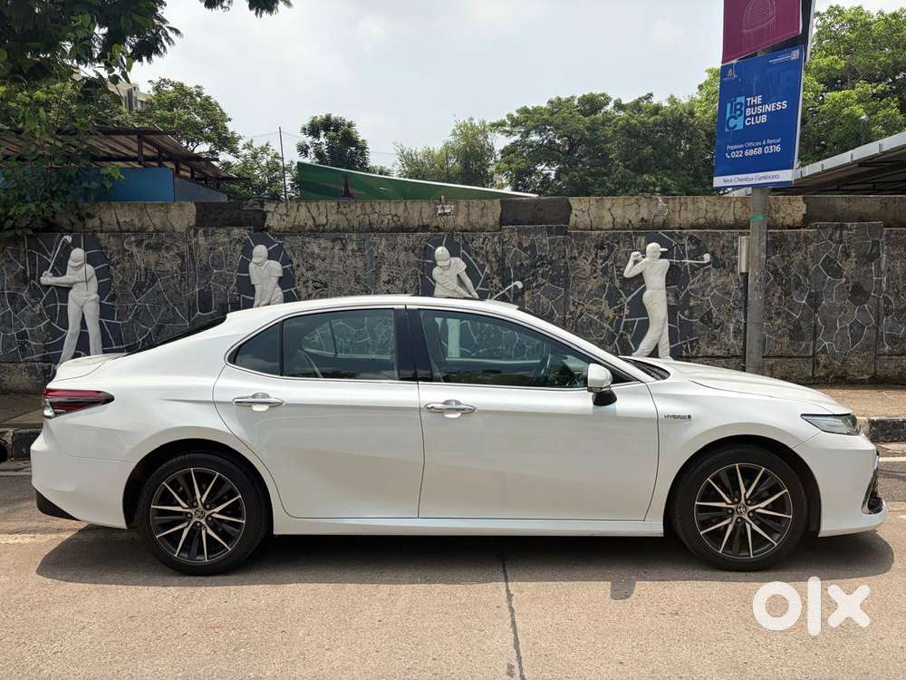 Toyota Camry Hybrid, 2022, Petrol