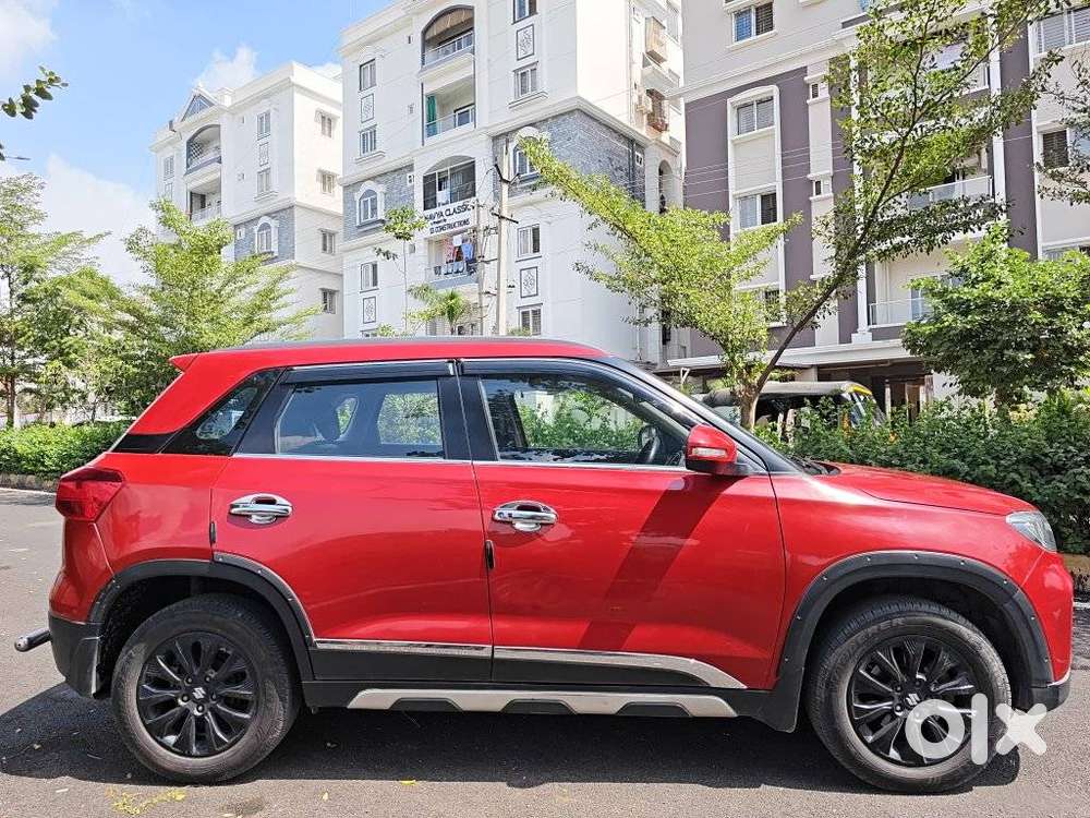 Maruti Suzuki Brezza 1.5 Zxi Cng Dual Tone, 2022, Petrol