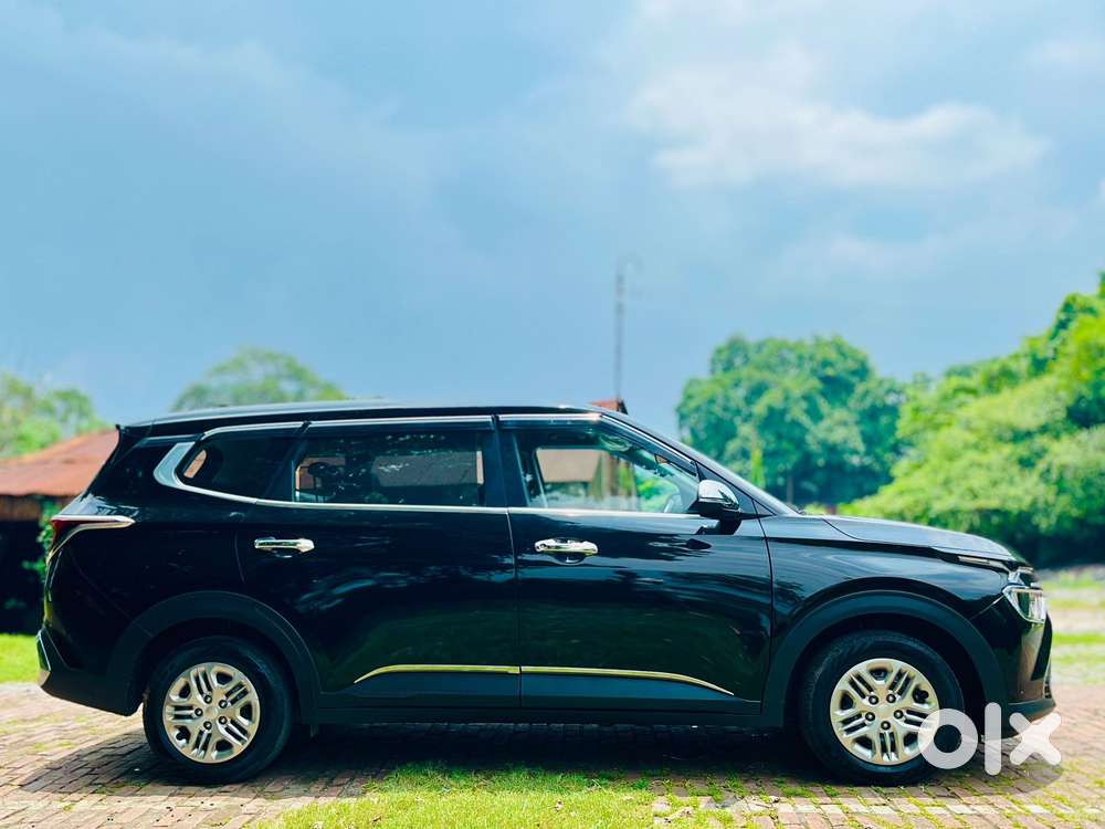 Kia Carens G 1.5 6mt Premium (o) 7-seater, 2024, Petrol