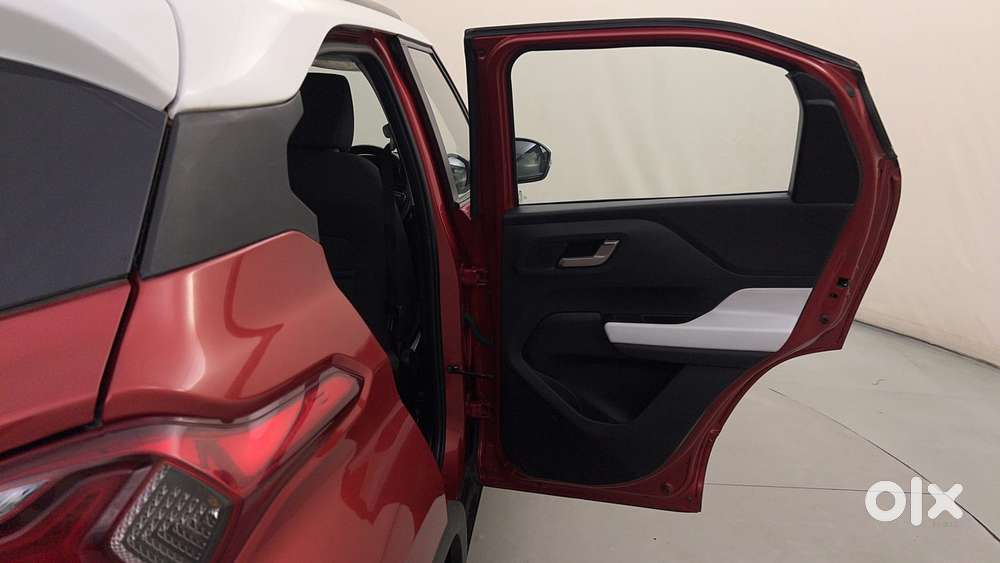 Tata Punch Creative Dual Tone Mt Sunroof, 2023, Petrol