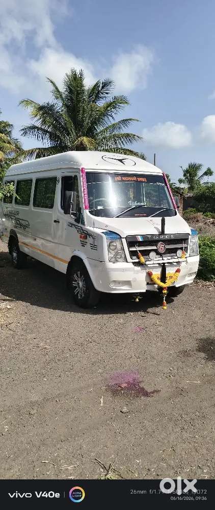 Force Tempo Traveller