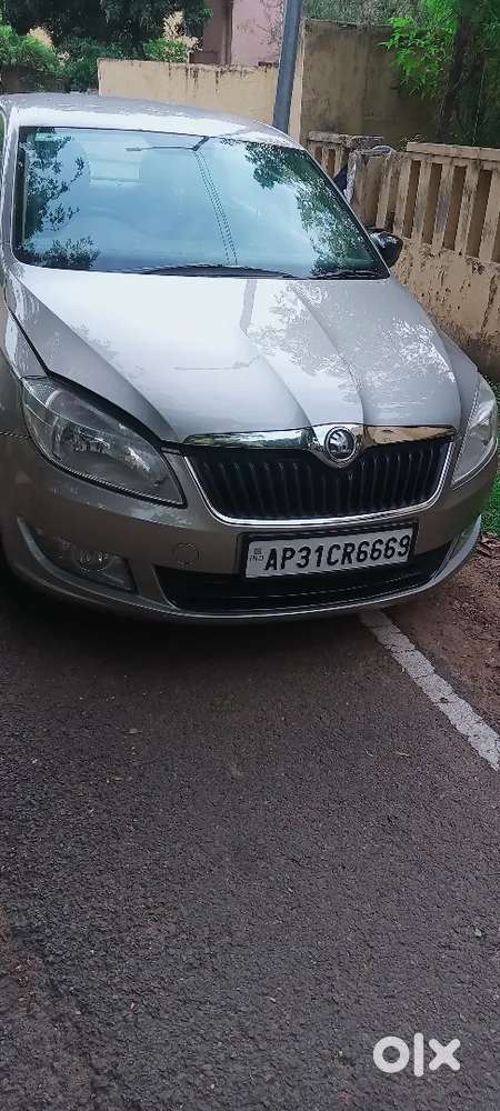 Skoda Rapid 2014 November.