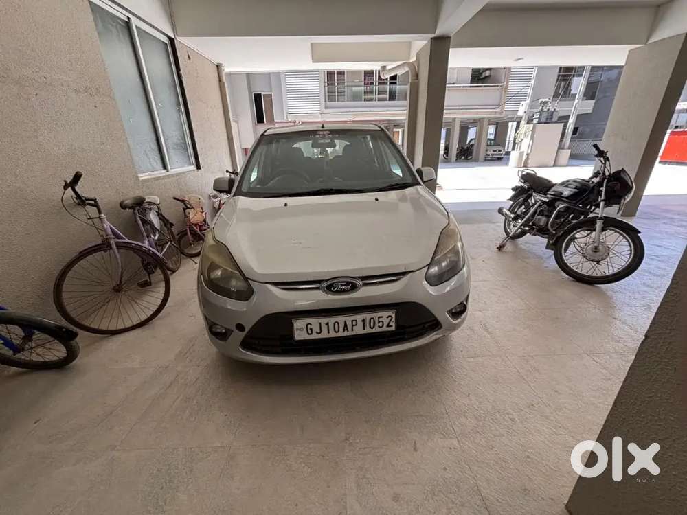 Ford Figo Petrol Lxi 2010