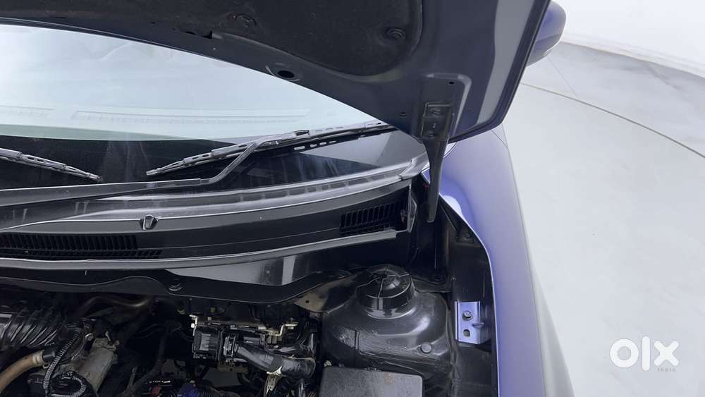 Maruti Suzuki Swift Amt Zxi, 2018, Petrol