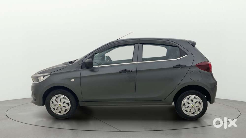Tata Tiago 1.2 Revotron Xm, 2022, Cng & Hybrids
