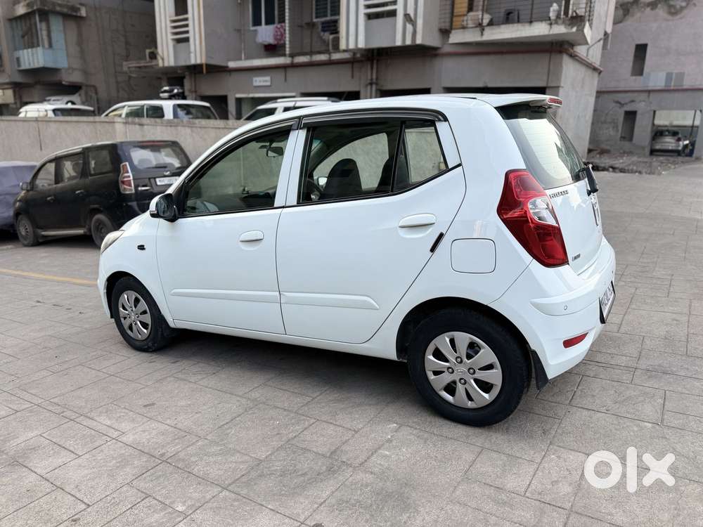 Hyundai I10 Asta Sunroof At, 2012, Petrol