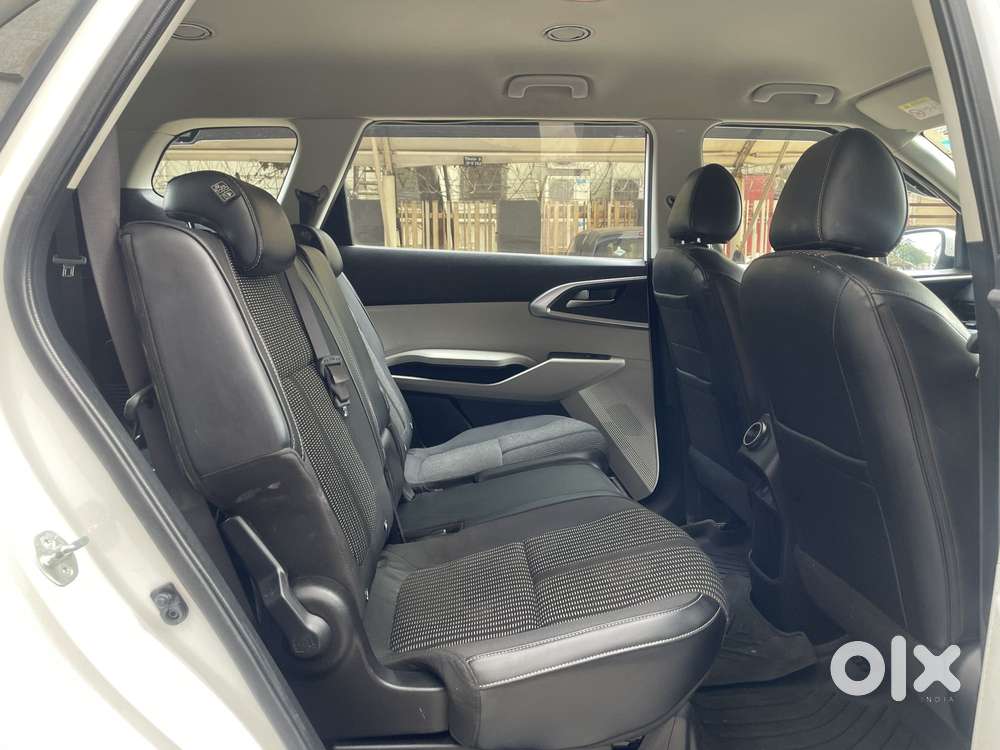 Kia Carens 1.5 Prestige Plus 7 Str Imt, 2024, Petrol
