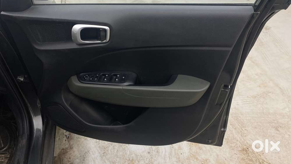 Hyundai Venue 1.0 Sx Turbo Imt, 2021, Petrol