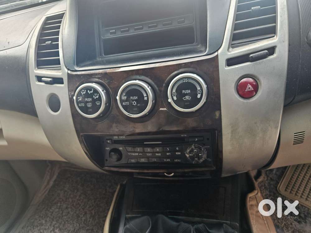 Mitsubishi Pajero Sport 2.5 Manual, 2012, Diesel