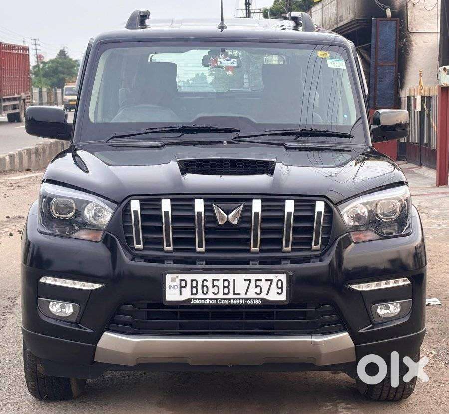 Mahindra Scorpio Classic, 2025, Diesel