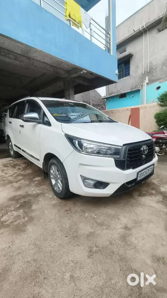 Toyota Innova Crysta 2018 Diesel Well Maintained
