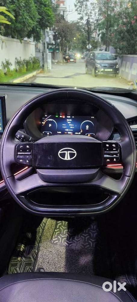 Tata Safari Accomplished Plus Dark Edition At, 2023, Diesel