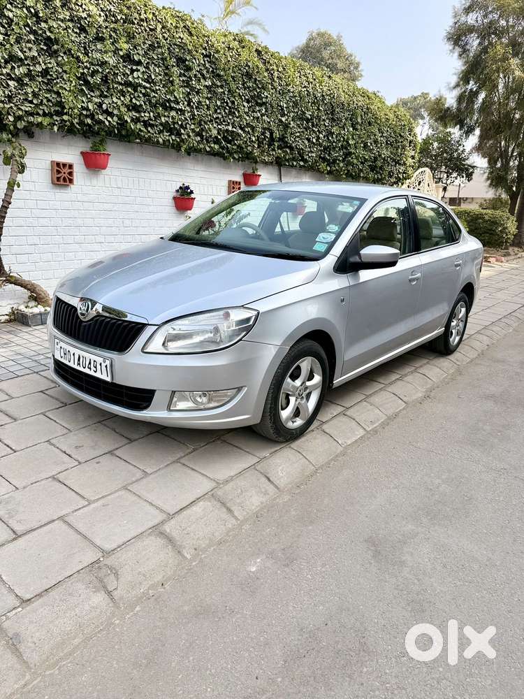 Skoda Rapid 1.6 Mpi Ambition, 2013, Petrol