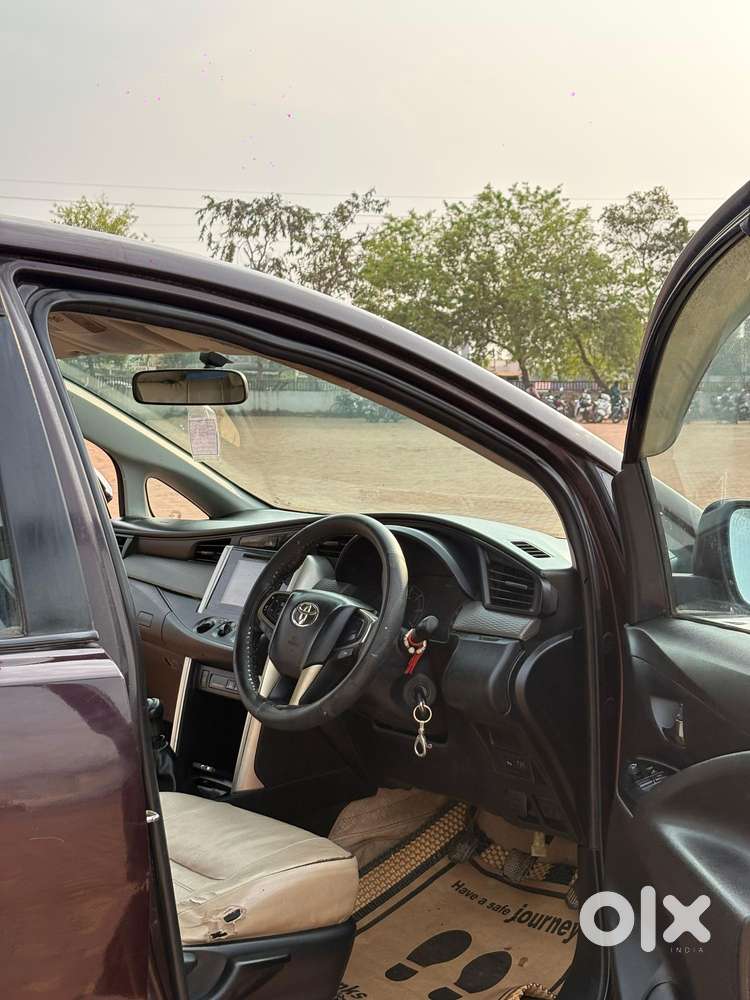 Toyota Innova Crysta 2.7 Gx At 8s, 2019, Diesel