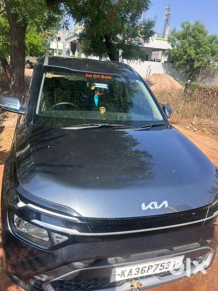 Kia Carens 2022 Diesel 80000 Km Driven