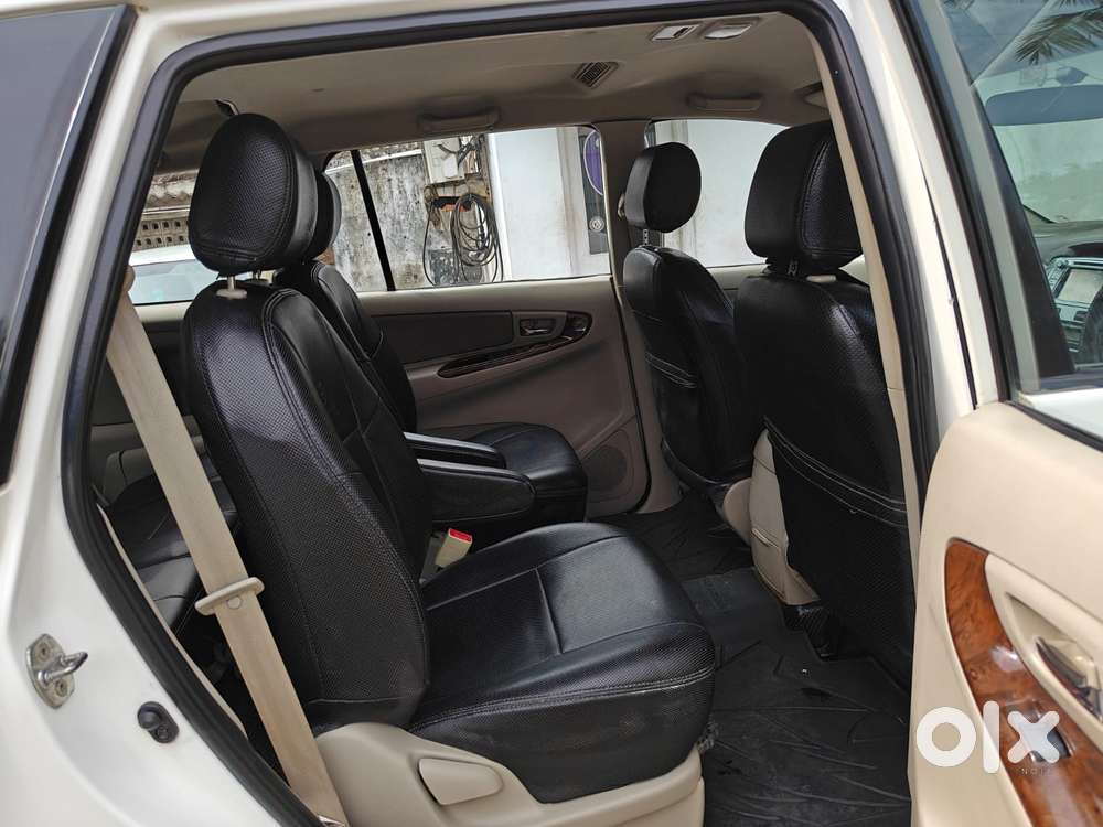 Toyota Innova 2.5 V 7 Str, 2014, Diesel