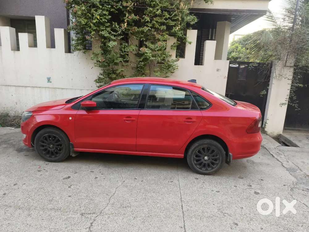 Skoda Rapid 2015 Diesel 97000 Km Driven Automatic 7gear