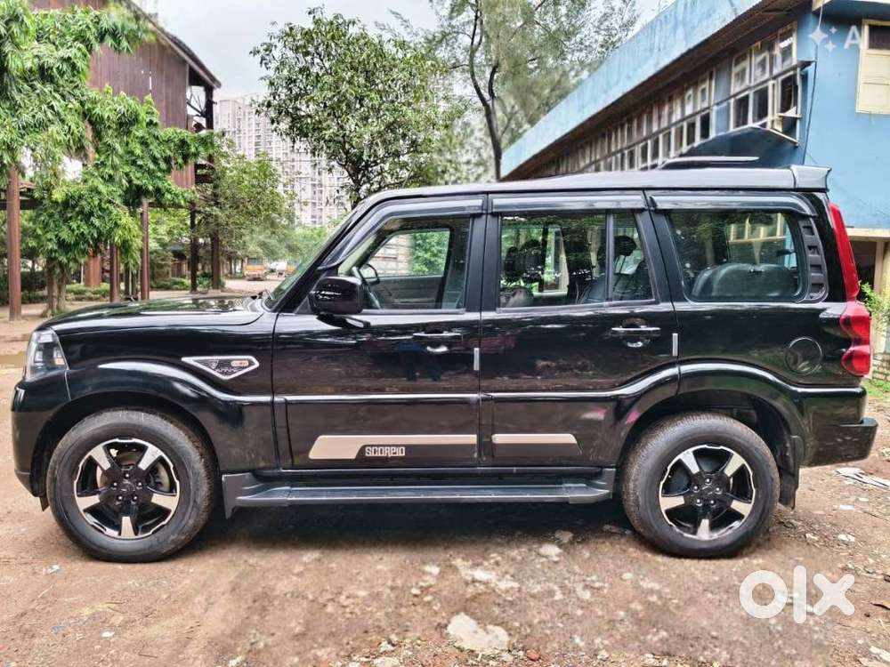 Mahindra Scorpio Classic 2.2 S 11 Mt 7 Str, 2024, Diesel