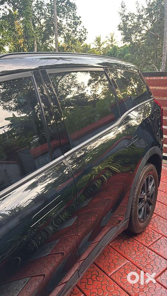 Mahindra Xuv700 2025 Diesel 11000 Km Driven