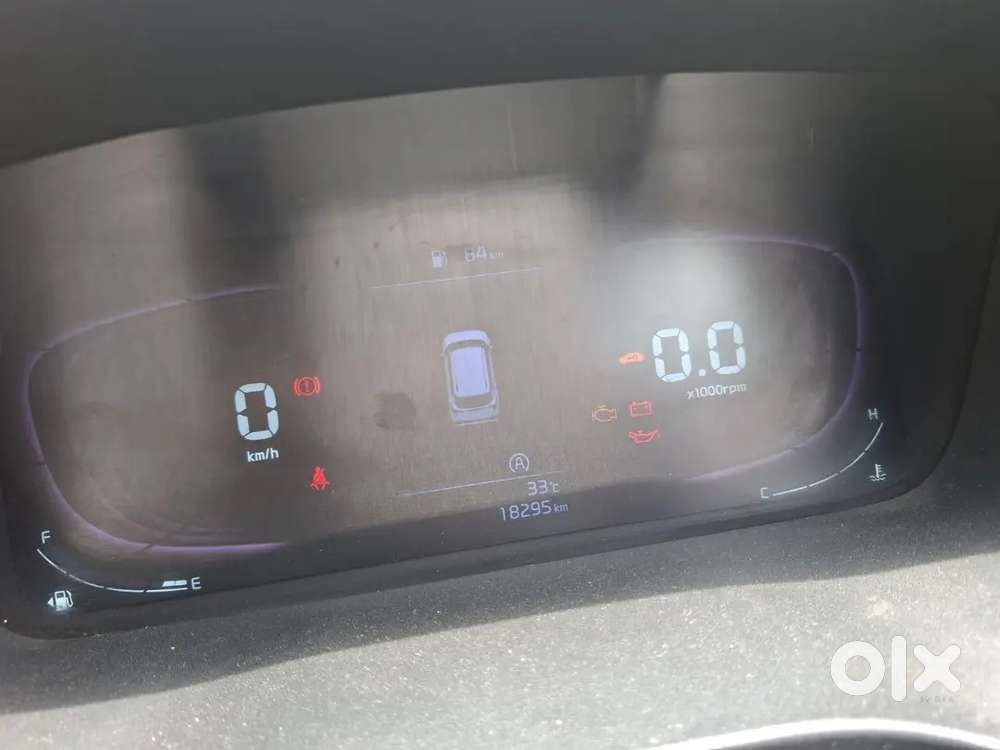 Kia Carens 2023 Petrol 18000 Km Driven