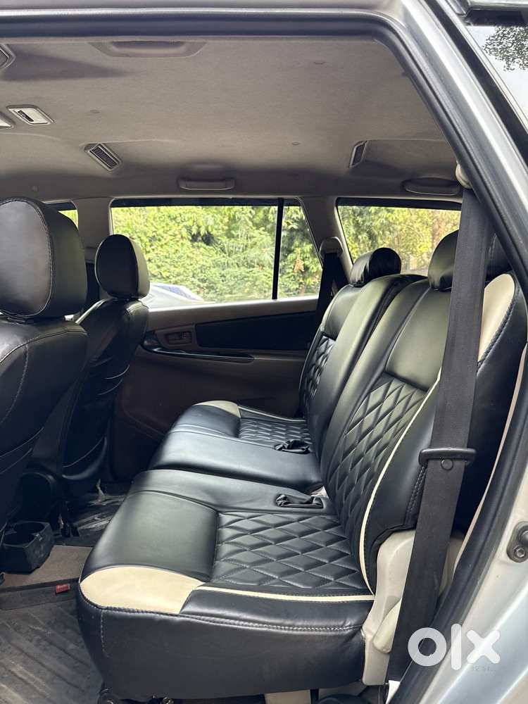 Toyota Innova 2.5 G (diesel) 8 Seater, 2016, Diesel