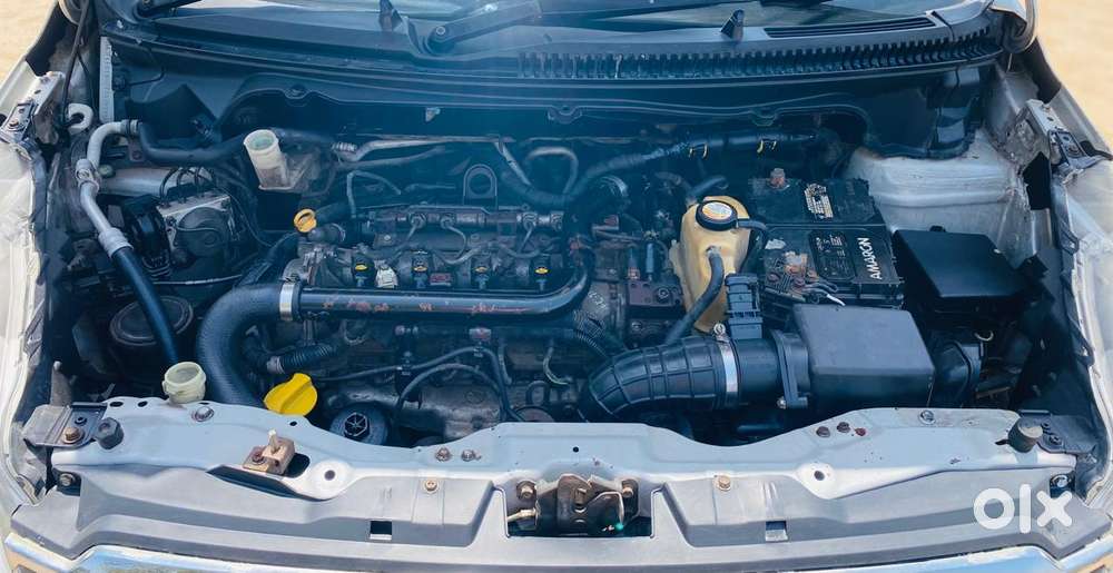 Maruti Suzuki Ertiga 2012-2015 Vdi, 2012, Diesel