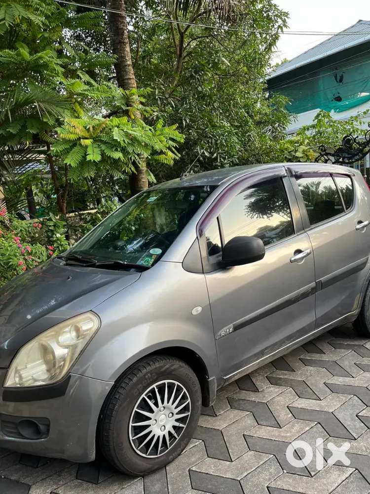 Maruti Suzuki Ritz 2010 Petrol