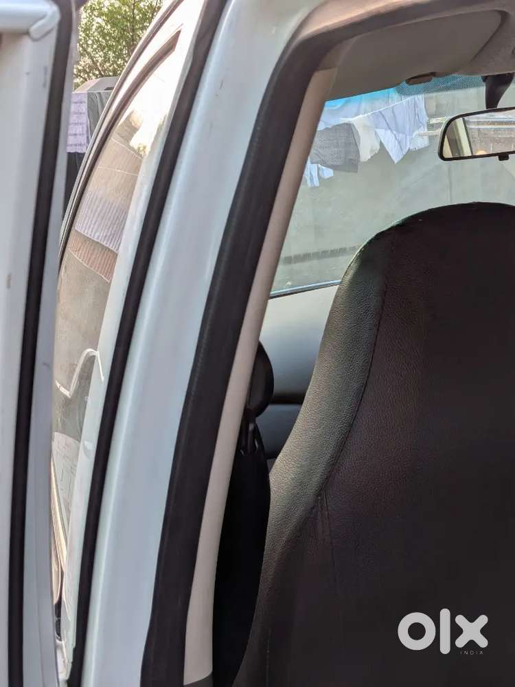 Hyundai I10 Sportz 2011