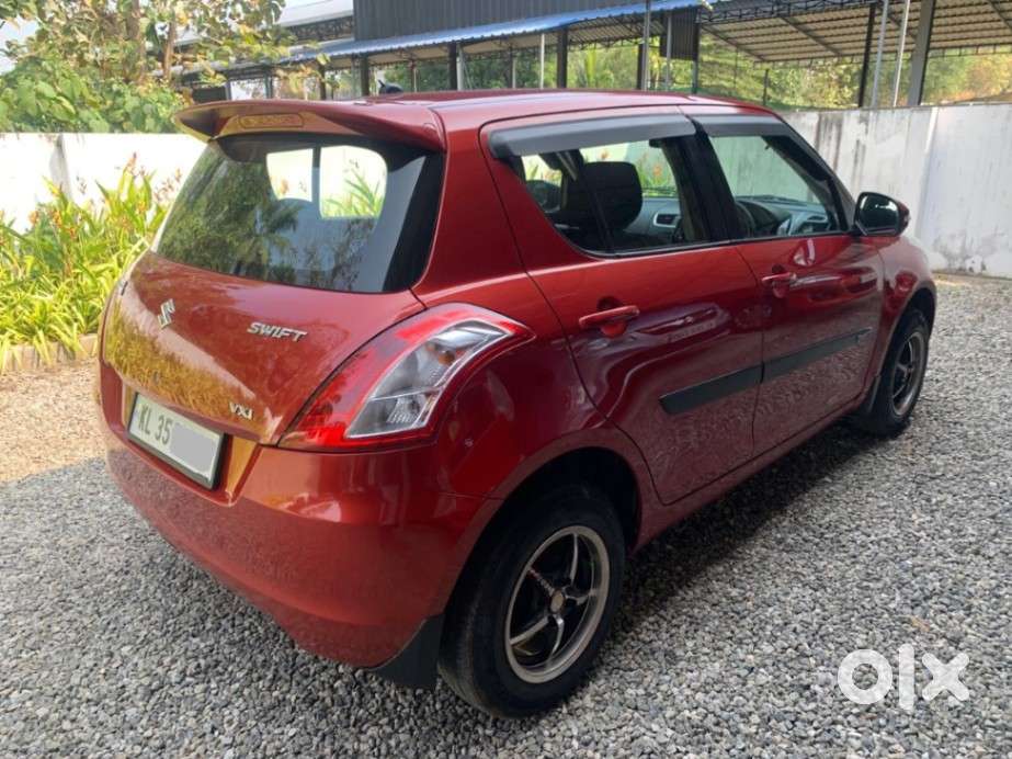 Maruti Suzuki Swift Vxi Optional, 2013, Petrol