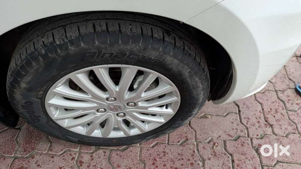 Maruti Suzuki Dzire 1.2 Zxi, 2024, Petrol