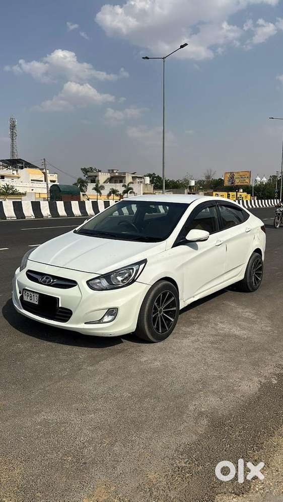 Hyundai Fluidic Verna 2011 Diesel Well Maintained