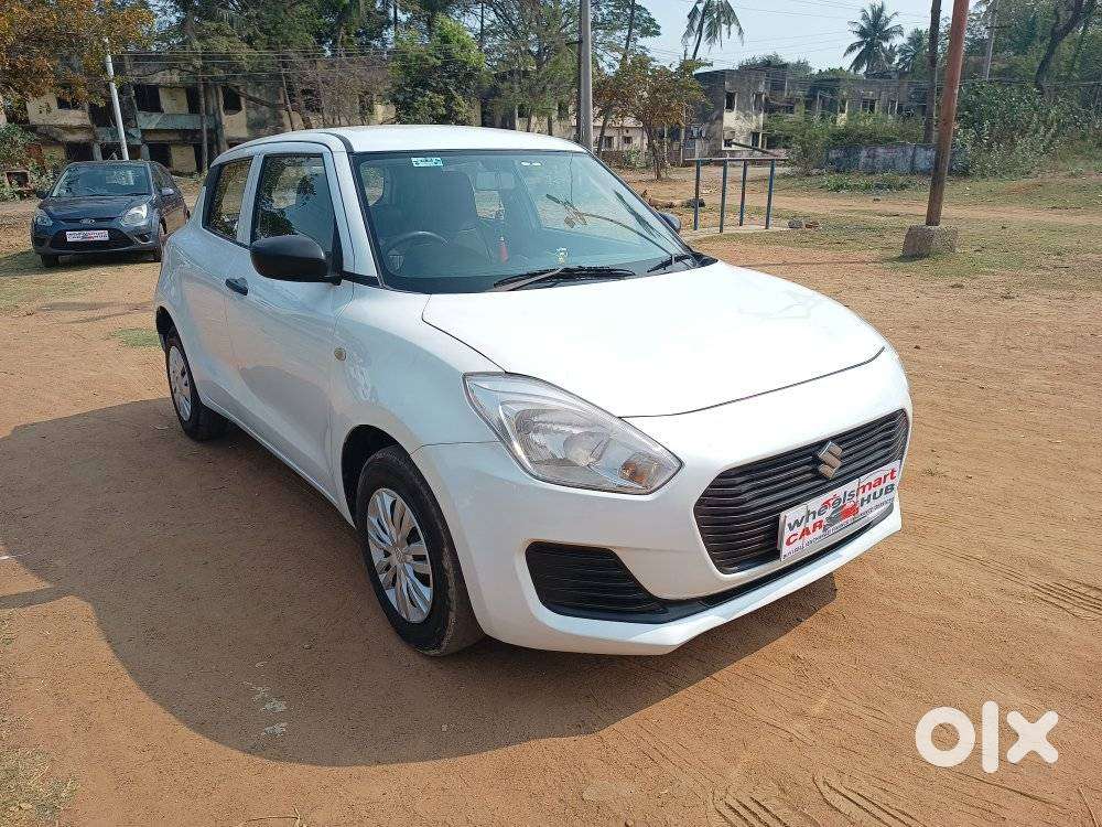 Maruti Suzuki Swift 1.2 Lxi (o), 2020, Petrol