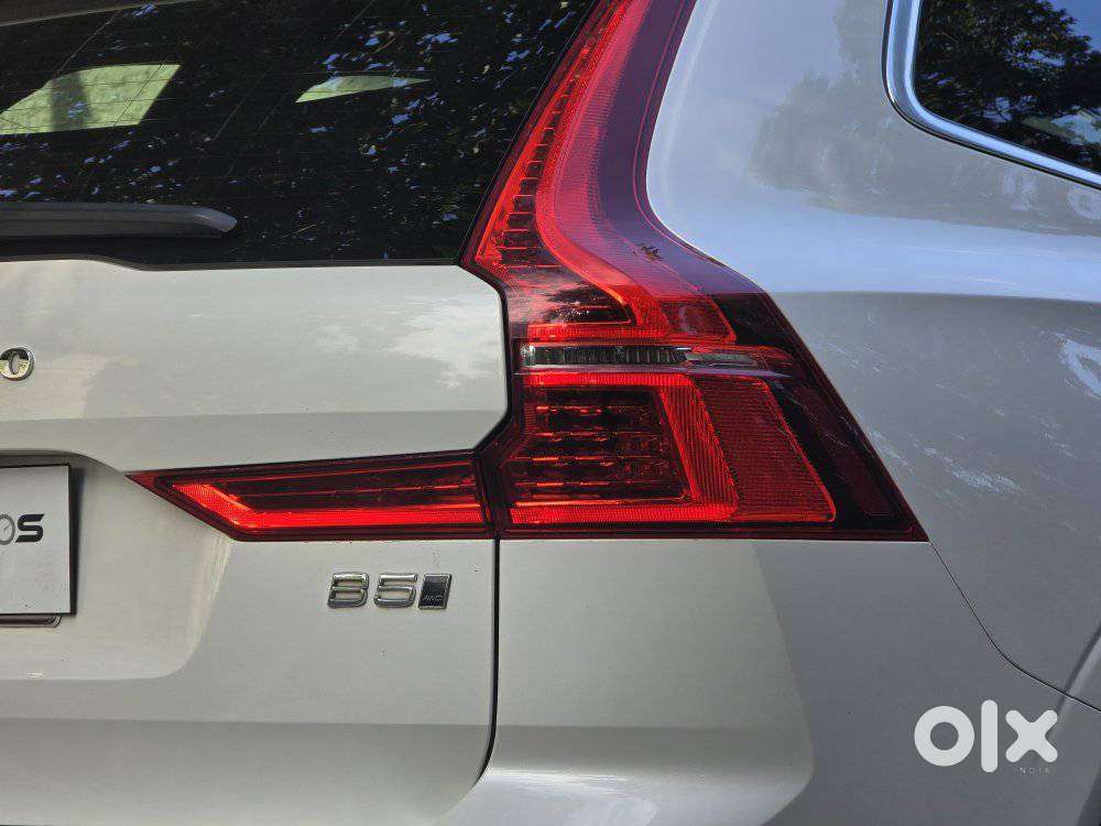 Volvo Xc60 D5 Awd Automatic, 2023, Petrol