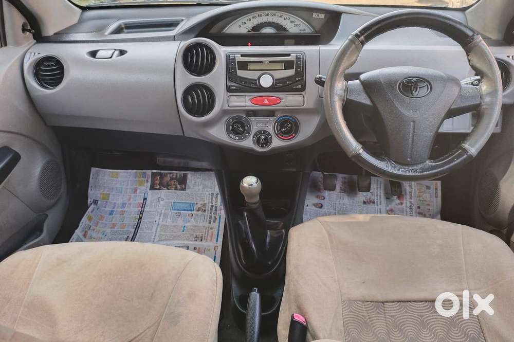 Toyota Etios Liva G, 2011, Petrol