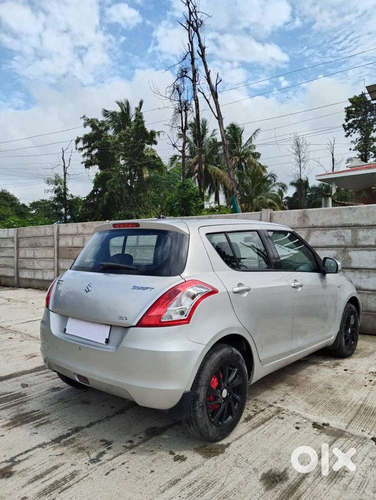 Maruti Suzuki Swift Zxi, 2013, Petrol