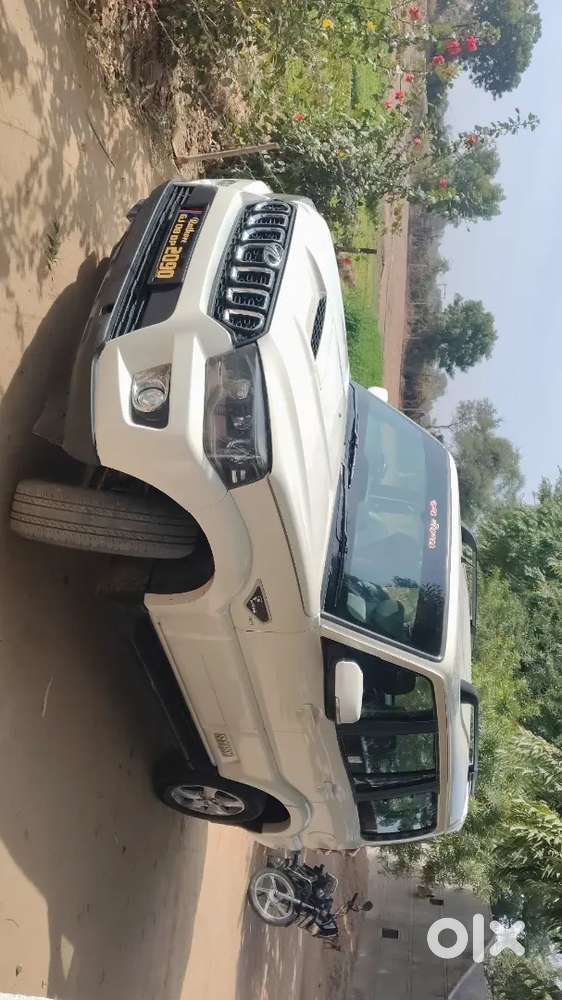 Mahindra Scorpio S11 2018