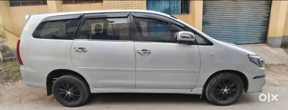 Toyota Innova 2011 Diesel 96042 Km Driven