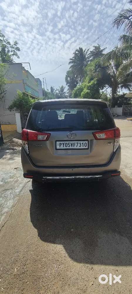 Toyota Innova Crysta 2016