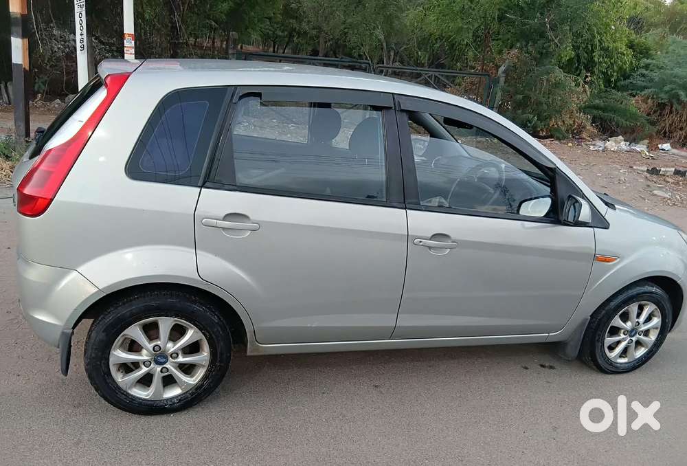 Ford Figo 1.2p Titanium Mt, 2012, Petrol