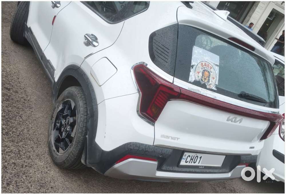 Kia Sonet 2024 Petrol Well Maintained
