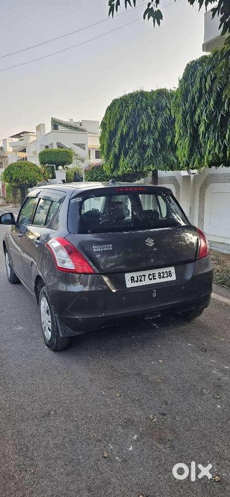 Maruti Suzuki Swift Lxi Optional-o, 2016, Petrol