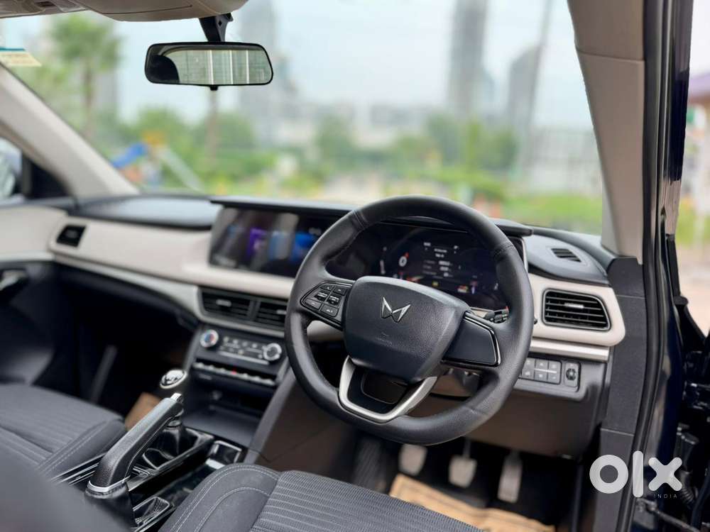 Mahindra Xuv700 2.2 Ax 5 Diesel Mt Str, 2022, Diesel