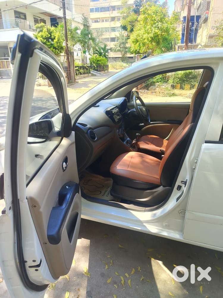 Hyundai I10 Sportz, 2011, Petrol