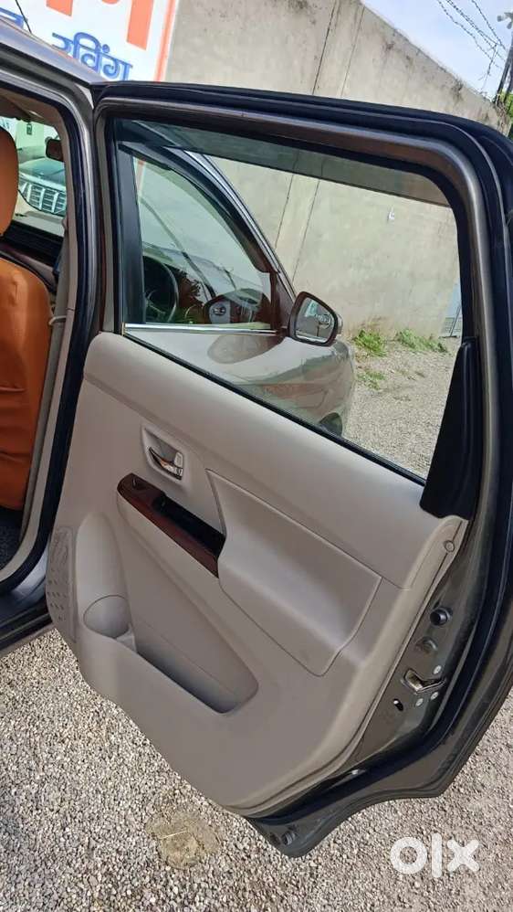 Maruti Suzuki Ertiga 2021 Cng & Hybrids 136000 Km Driven